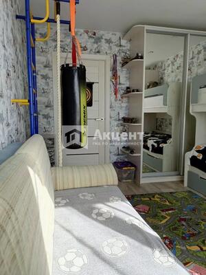 Продам двухкомнатную (2-комн.) квартиру, Восточная ул, 1, Кохма г