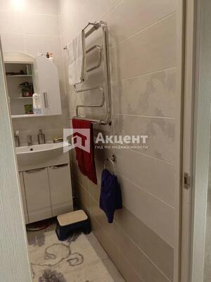 Продам двухкомнатную (2-комн.) квартиру, Восточная ул, 1, Кохма г