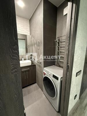 Продам трехкомнатную (3-комн.) квартиру, Кузнецова ул, 67Бк1, Иваново г