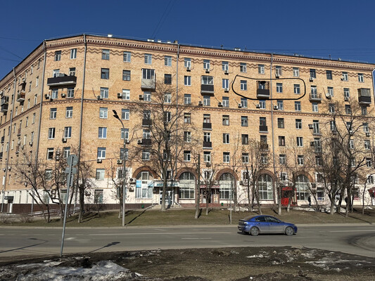 Продам трехкомнатную (3-комн.) квартиру, Трофимова ул, 31, Москва г
