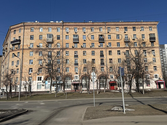 Продам трехкомнатную (3-комн.) квартиру, Трофимова ул, 31, Москва г
