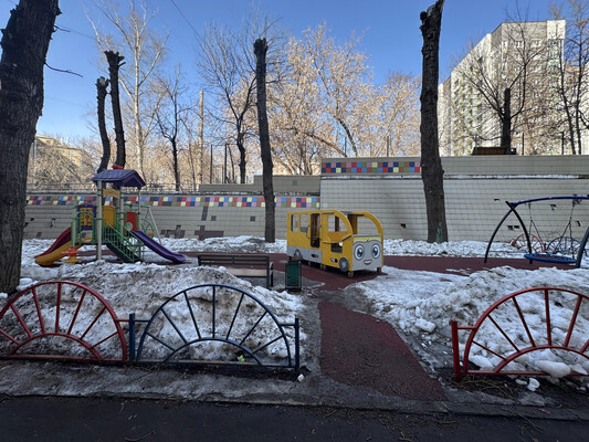 Продам трехкомнатную (3-комн.) квартиру, Трофимова ул, 31, Москва г