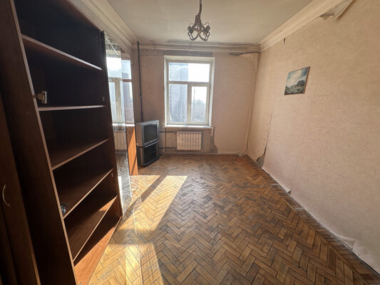 Продам трехкомнатную (3-комн.) квартиру, Трофимова ул, 31, Москва г