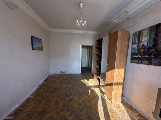 Продам трехкомнатную (3-комн.) квартиру, Трофимова ул, 31, Москва г