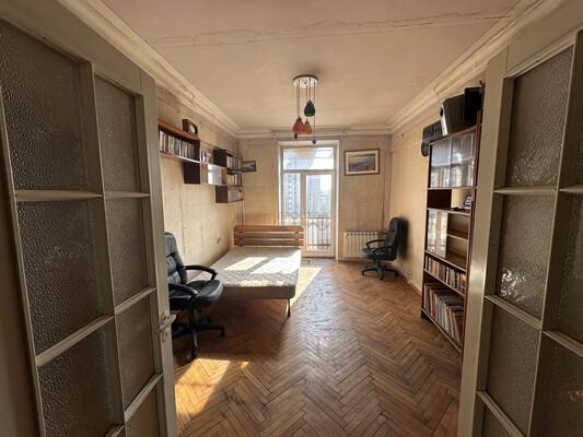 Продам трехкомнатную (3-комн.) квартиру, Трофимова ул, 31, Москва г