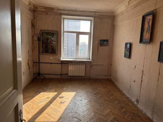 Продам трехкомнатную (3-комн.) квартиру, Трофимова ул, 31, Москва г