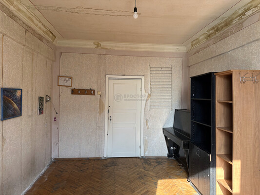 Продам трехкомнатную (3-комн.) квартиру, Трофимова ул, 31, Москва г