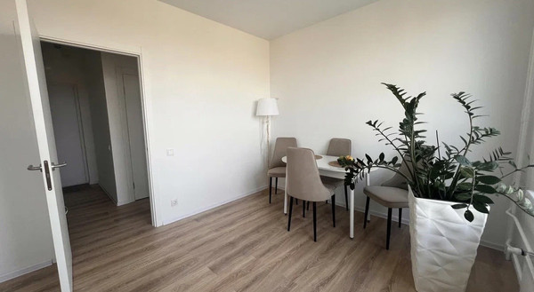 Продам двухкомнатную (2-комн.) квартиру, Лесная ул, 6, Коробово д