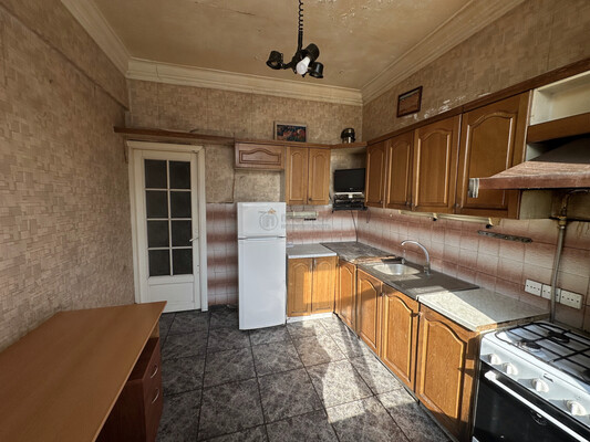 Продам трехкомнатную (3-комн.) квартиру, Трофимова ул, 31, Москва г