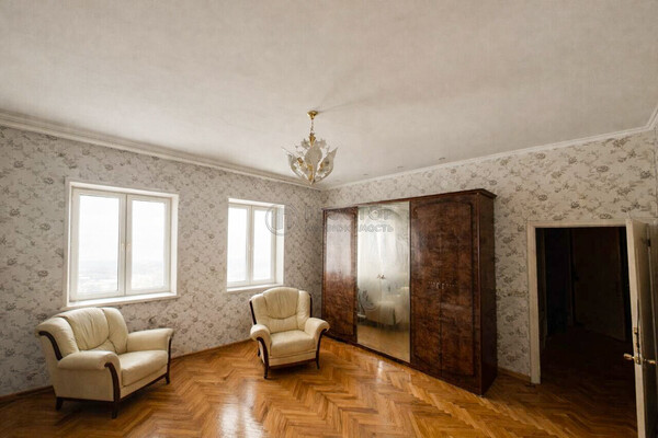 Продам двухкомнатную (2-комн.) квартиру, Павла Андреева ул, 28к4, Москва г