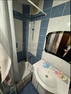 Продам двухкомнатную (2-комн.) квартиру, Мичуринский пр-кт, 24, Москва г