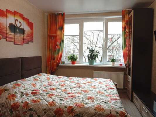 Продам двухкомнатную (2-комн.) квартиру, Большевиков пр-кт, 9Щк1, Санкт-Петербург г