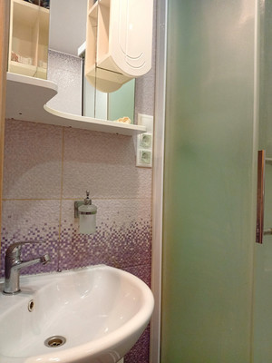 Продам двухкомнатную (2-комн.) квартиру, Большевиков пр-кт, 9Щк1, Санкт-Петербург г