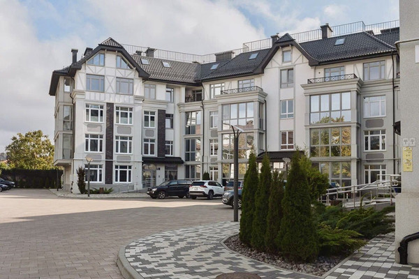 Продам двухкомнатную (2-комн.) квартиру, Вагоностроительная ул, 3А, Калининград г