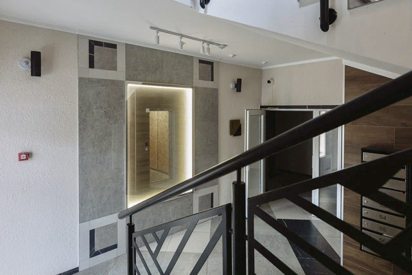 Продам двухкомнатную (2-комн.) квартиру, Вагоностроительная ул, 3А, Калининград г