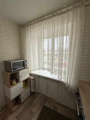 Продам двухкомнатную (2-комн.) квартиру, Гвардейская ул, 38, Казань г