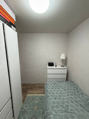 Продам двухкомнатную (2-комн.) квартиру, Гвардейская ул, 38, Казань г