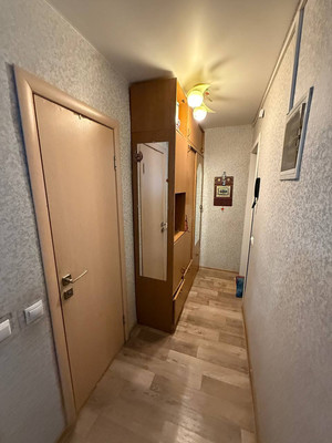 Продам двухкомнатную (2-комн.) квартиру, Гвардейская ул, 38, Казань г