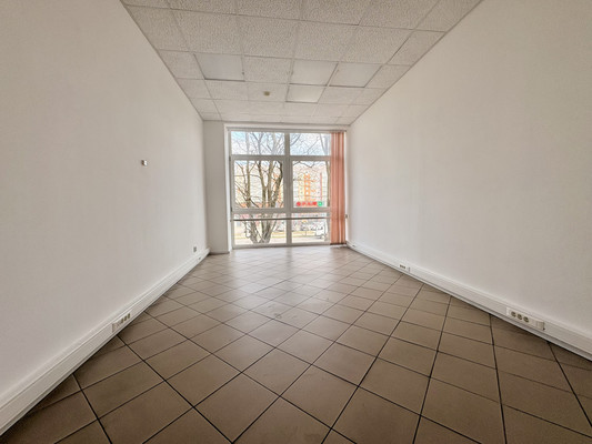 Сдам коммерческое помещение 192 м2, Аллея смелых ул, 72, Калининград г