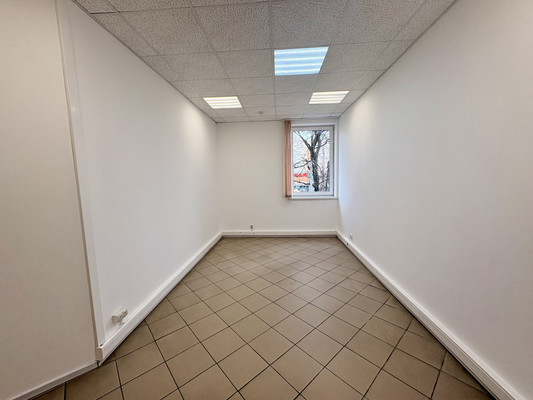 Сдам коммерческое помещение 192 м2, Аллея смелых ул, 72, Калининград г