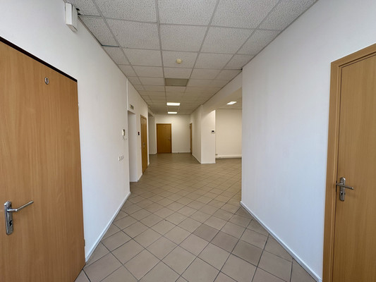 Сдам коммерческое помещение 192 м2, Аллея смелых ул, 72, Калининград г