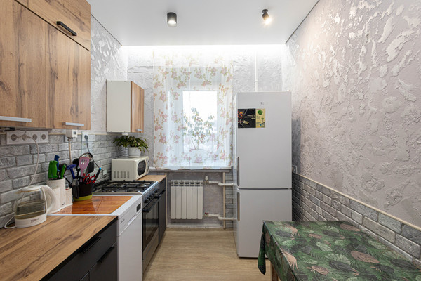 Продам двухкомнатную (2-комн.) квартиру, Пионерская ул, 48, Ханты-Мансийск г