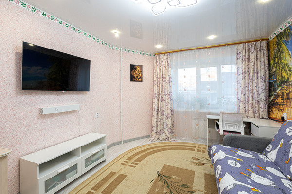 Продам двухкомнатную (2-комн.) квартиру, Пионерская ул, 48, Ханты-Мансийск г