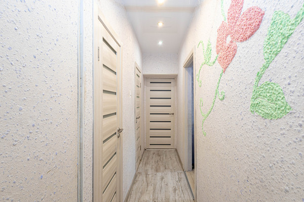 Продам двухкомнатную (2-комн.) квартиру, Пионерская ул, 48, Ханты-Мансийск г