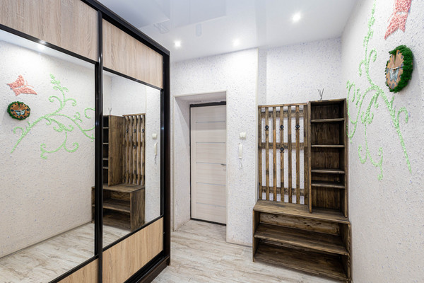 Продам двухкомнатную (2-комн.) квартиру, Пионерская ул, 48, Ханты-Мансийск г