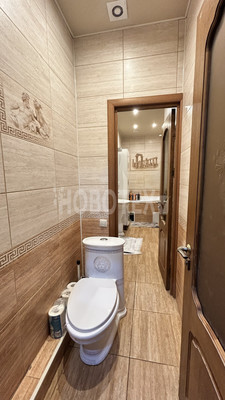 Продам двухкомнатную (2-комн.) квартиру, Вокзальная пл, 1, Горячий Ключ г