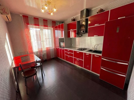 Продам двухкомнатную (2-комн.) квартиру, Южная ул, 7, Новороссийск г