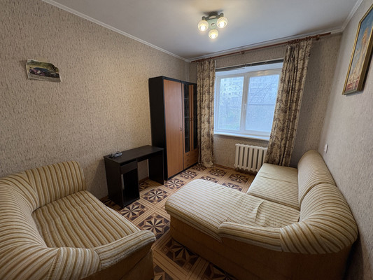 Продам трехкомнатную (3-комн.) квартиру, Волгоградская ул, 14, Новороссийск г