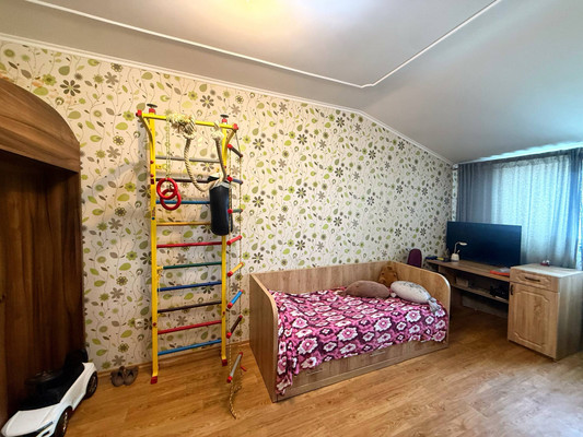 Продам двухкомнатную (2-комн.) квартиру, Камская ул, 27, Симферополь г