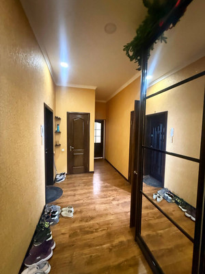 Продам двухкомнатную (2-комн.) квартиру, Камская ул, 27, Симферополь г