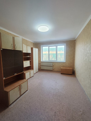 Продам трехкомнатную (3-комн.) квартиру, 9 Января ул, 113А, Воронеж г