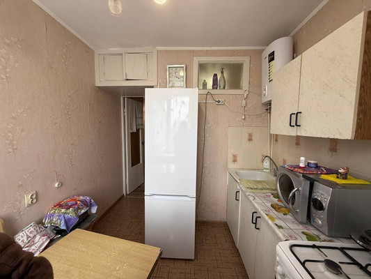 Продам двухкомнатную (2-комн.) квартиру, им. Матэ Залки ул, 3, Симферополь г