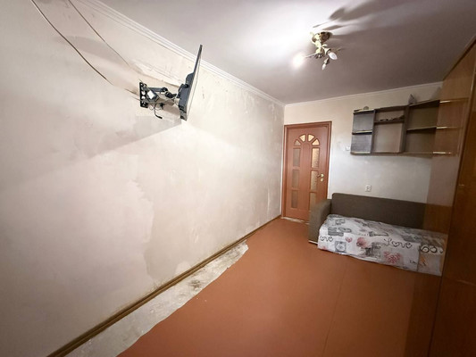 Продам двухкомнатную (2-комн.) квартиру, Киевская ул, 83, Симферополь г