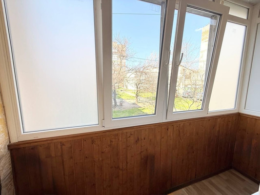 Продам двухкомнатную (2-комн.) квартиру, Киевская ул, 83, Симферополь г