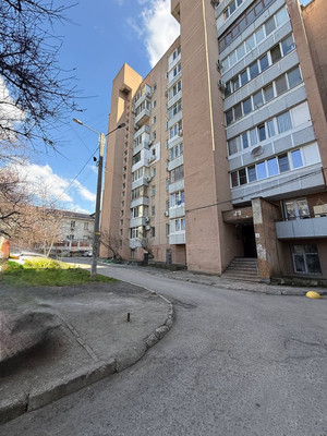 Продам двухкомнатную (2-комн.) квартиру, Киевская ул, 83, Симферополь г