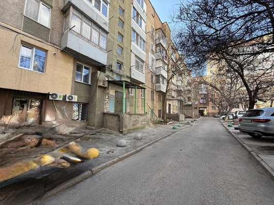 Продам двухкомнатную (2-комн.) квартиру, Киевская ул, 83, Симферополь г