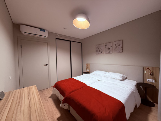 Продам однокомнатную (1-комн.) квартиру, Большевиков пр-кт, 3, Санкт-Петербург г