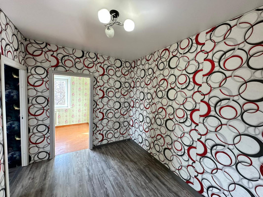 Продам двухкомнатную (2-комн.) квартиру, Калинина ул, 103А, Тихорецк г