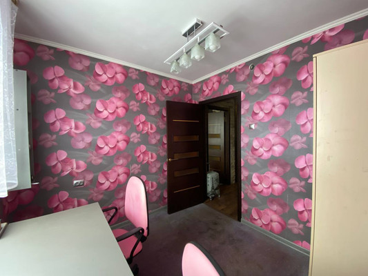 Продам трехкомнатную (3-комн.) квартиру, Ляпидевского ул, 66а, Тихорецк г