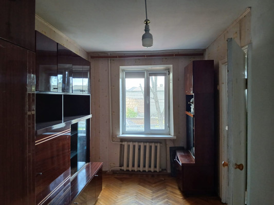 Продам трехкомнатную (3-комн.) квартиру, Ударников ул, 10, Тихорецк г