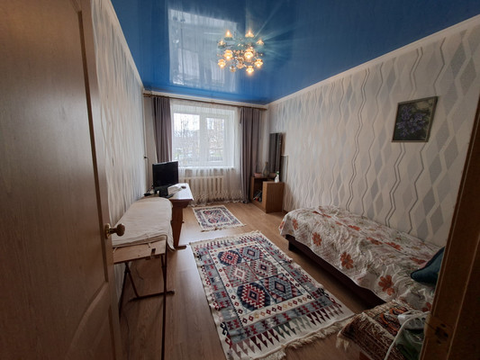 Продам трехкомнатную (3-комн.) квартиру, Дзержинского ул, 61, Тихорецк г