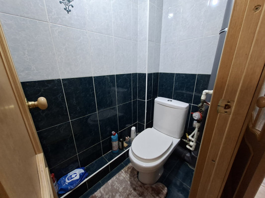 Продам трехкомнатную (3-комн.) квартиру, Дзержинского ул, 61, Тихорецк г