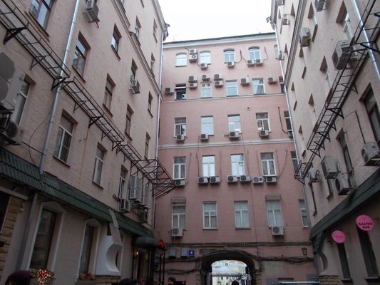Продам коммерческое помещение 212 м2, Страстной б-р, 4 3, Москва г