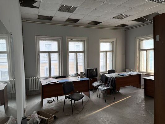 Продам коммерческое помещение 900 м2, Садовническая ул, 41 1, Москва г