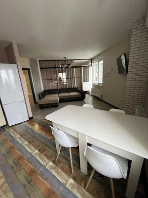 Продам трехкомнатную (3-комн.) квартиру, Шишкова ул, 724, Воронеж г