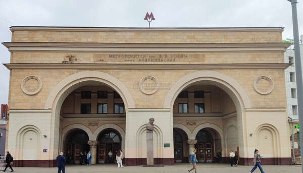 Продам двухкомнатную (2-комн.) квартиру, Павла Андреева ул, 28к4, Москва г